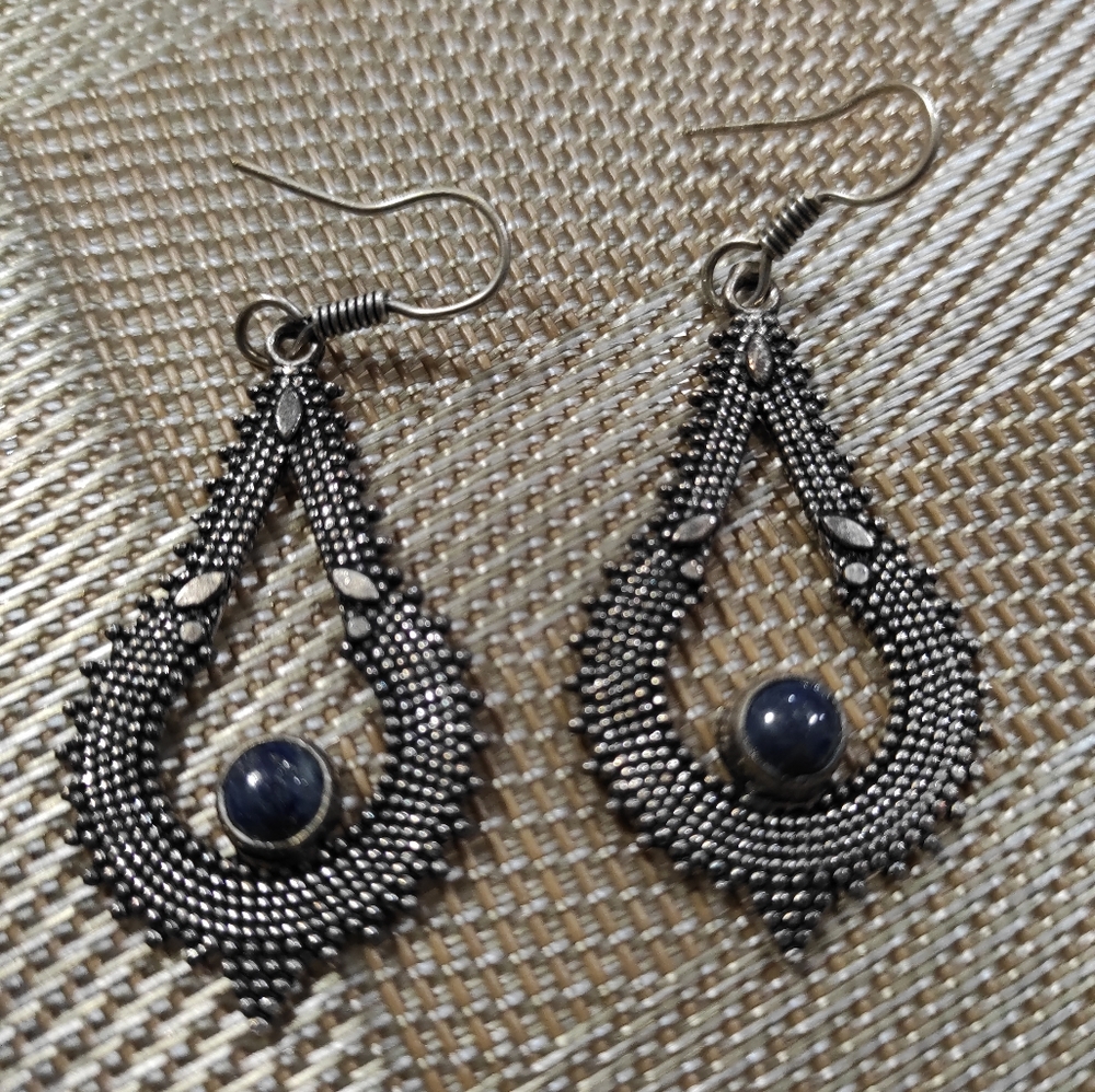 exquisite asian inspired dangling earrings